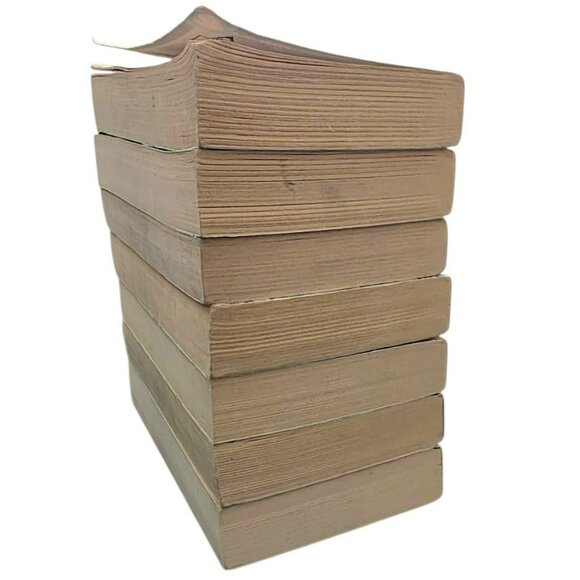 7 Redwall Books Brian Jacques Kids Fantasy Morphic Animals Medieval Novel Lot - Picture 6 of 6